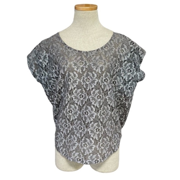 Bobeau Top Shirt Pewter Metallic Floral Lace Short Sleeve Size Small - Picture 1 of 12